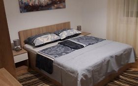 Apartman Centros